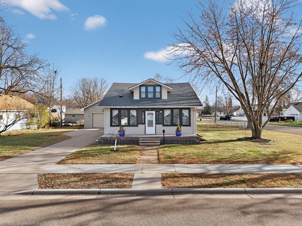 Photo of 24 3rd Avenue SE, Osseo, MN 55369 (MLS # 7046789)