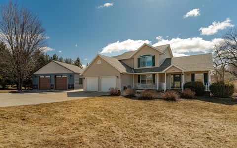 405 5th Street E Mantorville MN 55955