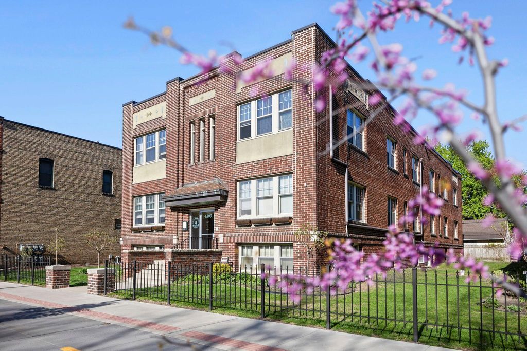 Photo of 4309 Bryant Avenue S #A203, Minneapolis, MN 55409 (MLS # 7071006)
