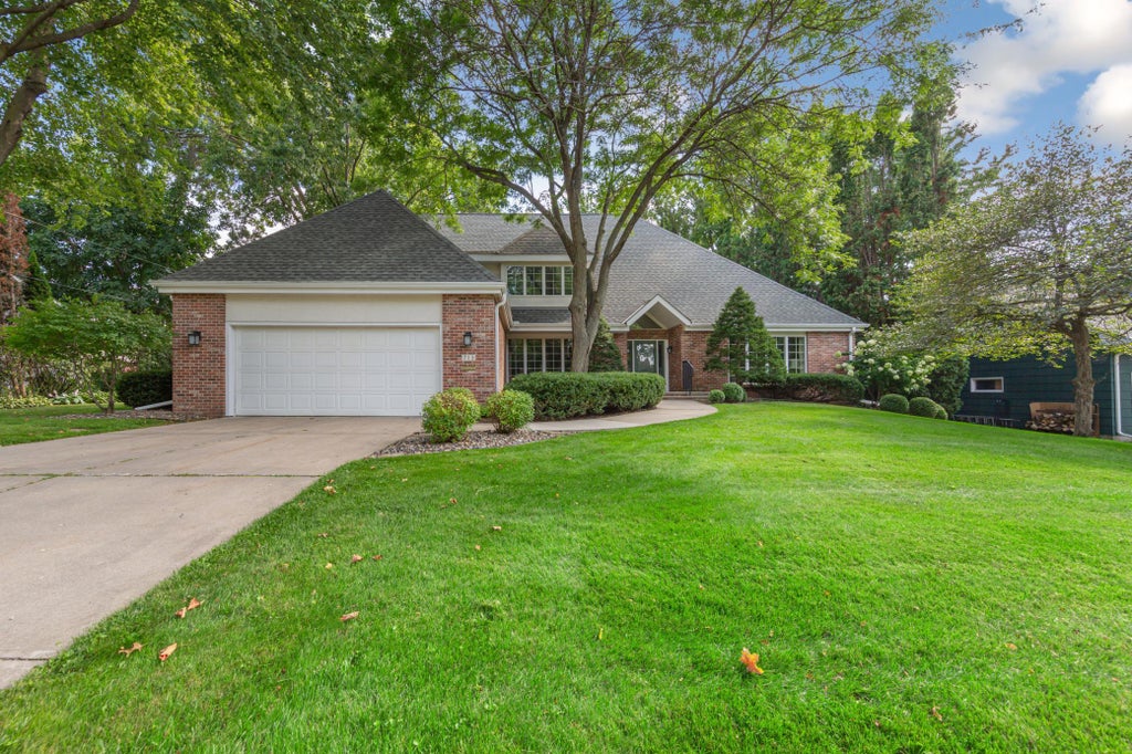 Photo of 713 Highland Avenue, Northfield, MN 55057 (MLS # 7156237)
