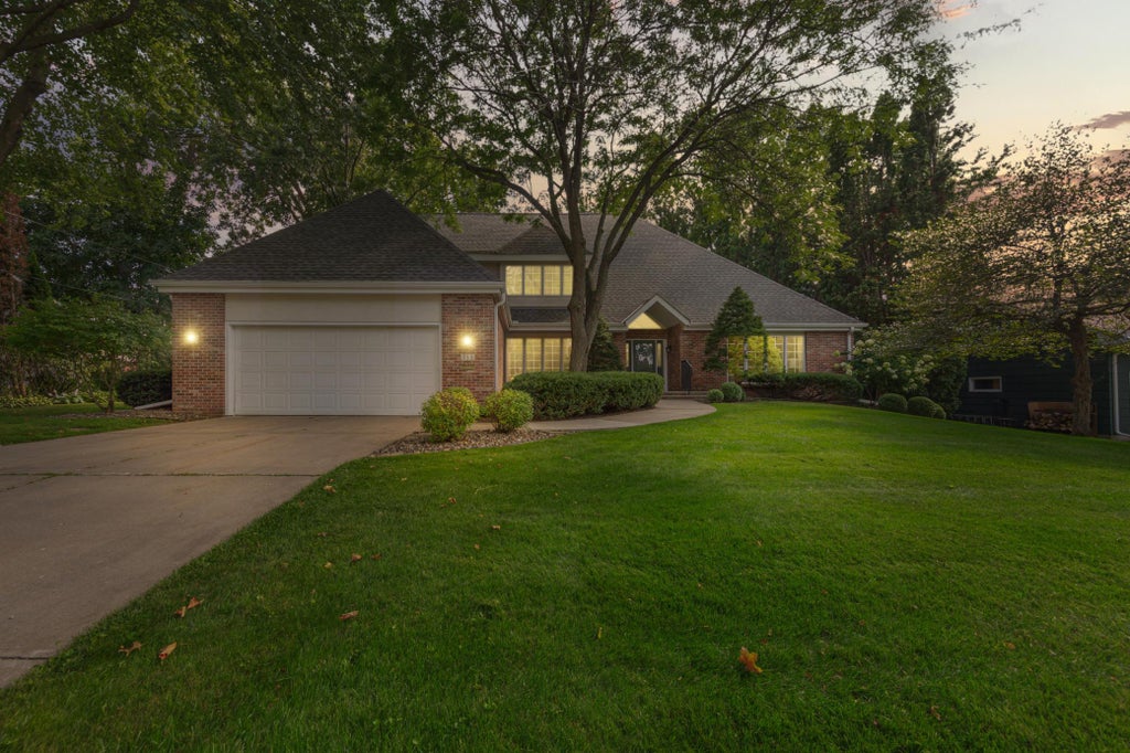 Photo of 713 Highland Avenue, Northfield, MN 55057 (MLS # 7156237)