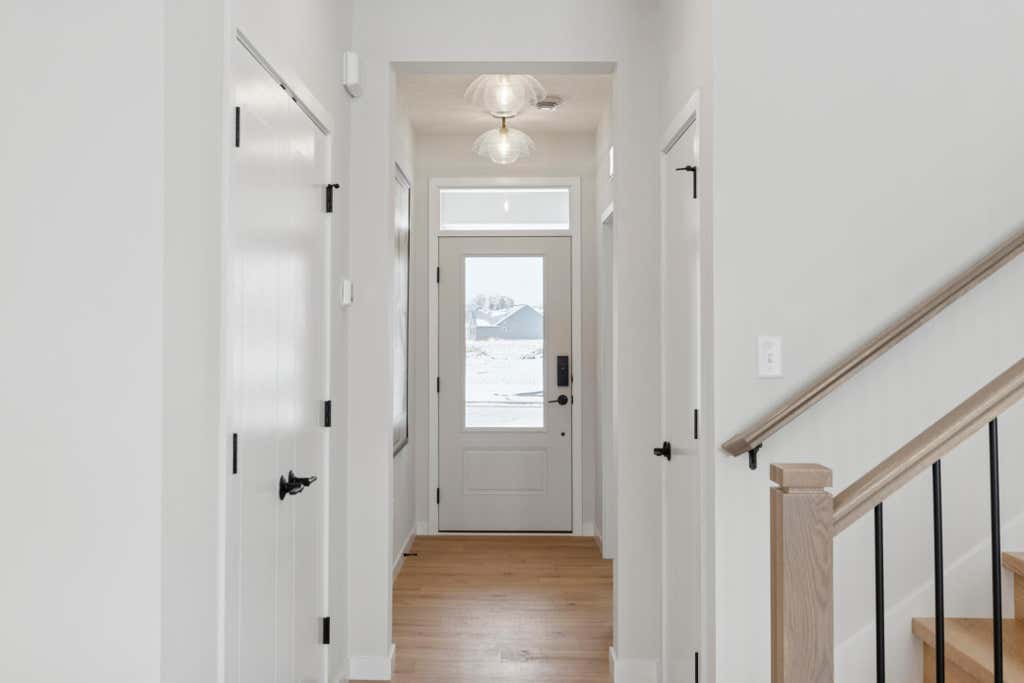 Photo of 3488 Knightsbridge Trail N, Lake Elmo, MN 55042 (MLS # 7124231)