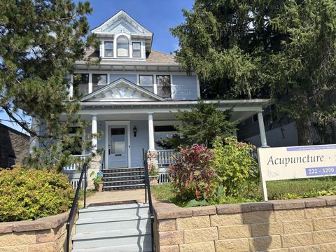 1033 Grand Avenue Saint Paul MN 55105