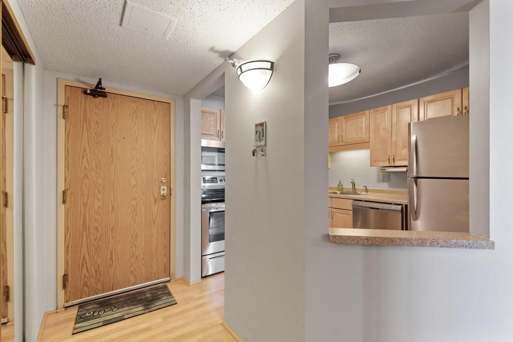 Photo of 78 10th Street E #3203, Saint Paul, MN 55101 (MLS # 7054541)