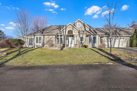 1100 Stratford Lane E Burnsville MN 55337