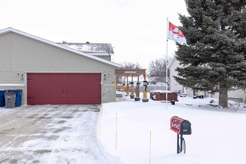 Photo of 1224 7th Street N, Moorhead, MN 56560 (MLS # 7015727)