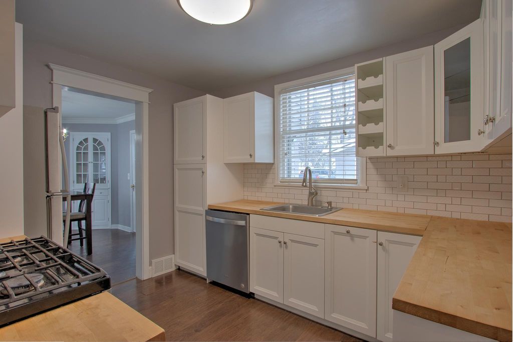 Photo of 337 Union Street S, Mora, MN 55051 (MLS # 6825071)