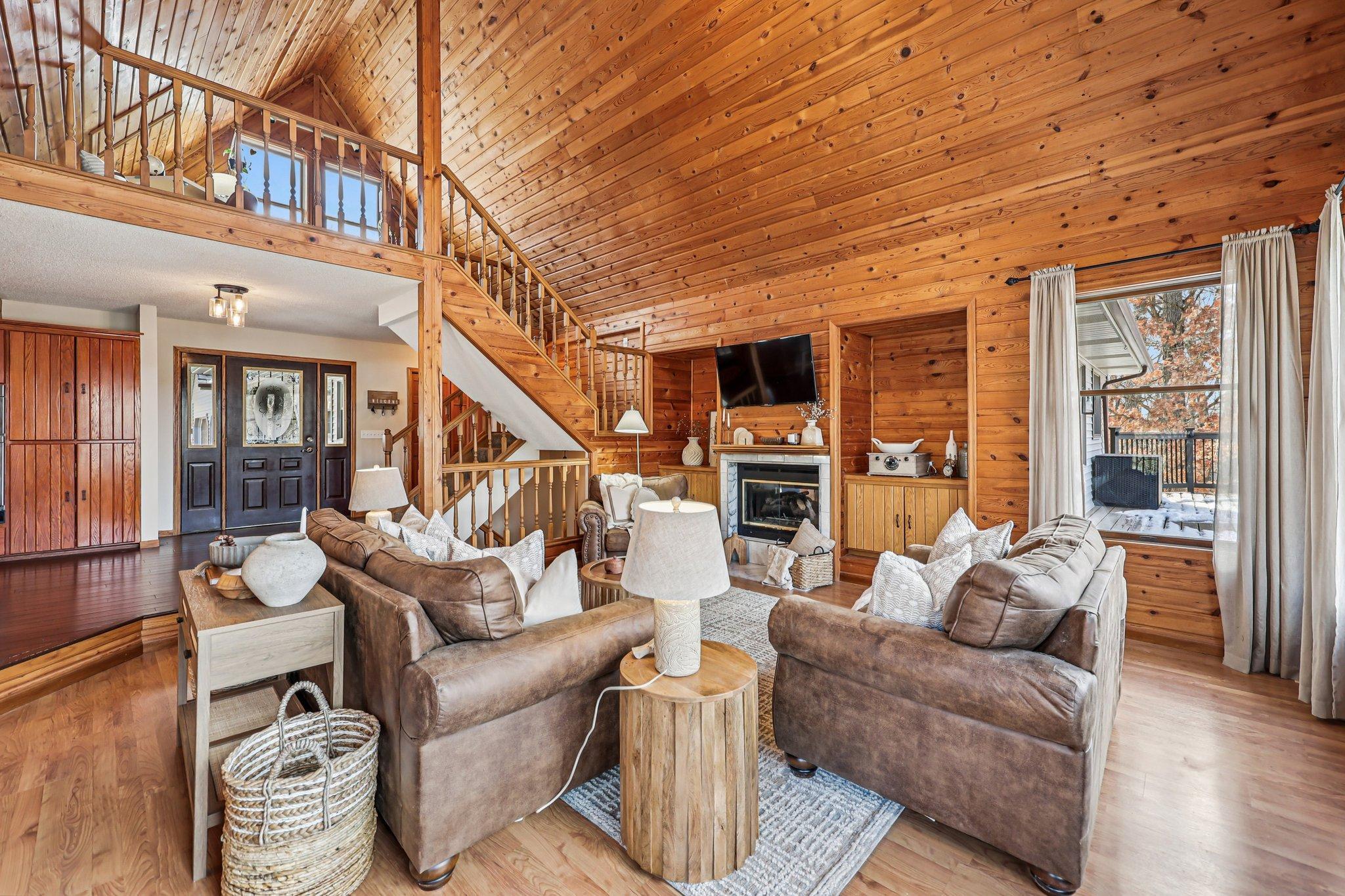 24124 Inwood Avenue N