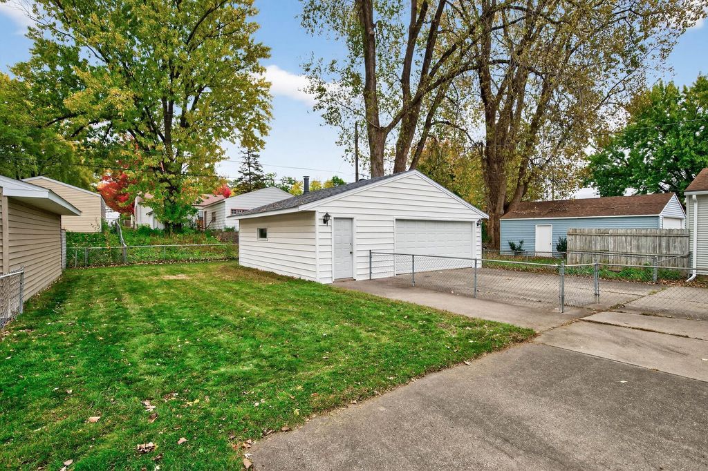 Photo of 3533 Wyoming Avenue S, Saint Louis Park, MN 55426 (MLS # 6821182)