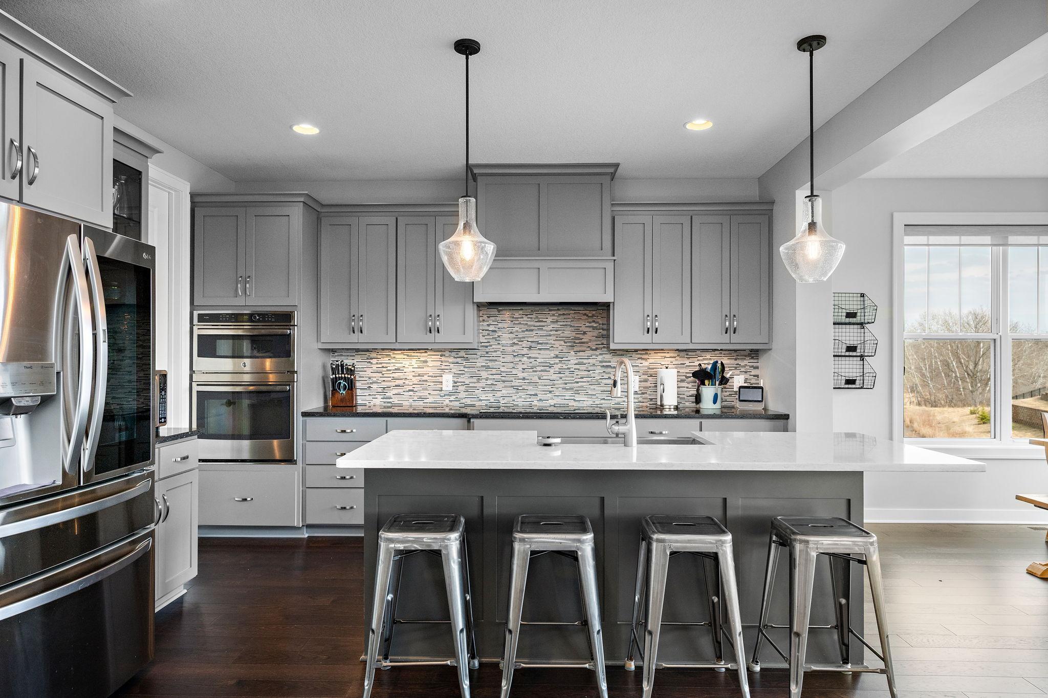 12575 Foxhill Avenue N