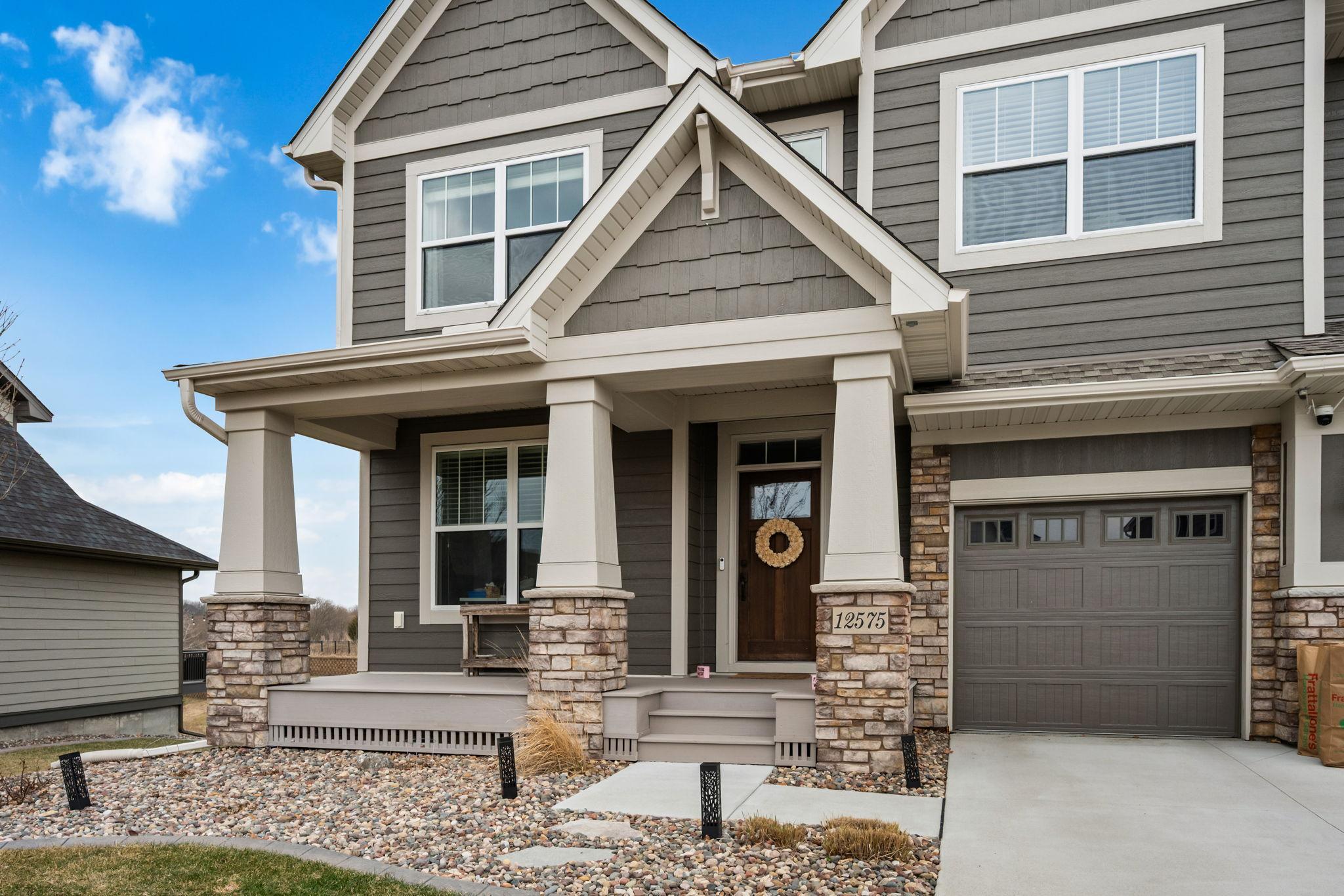 12575 Foxhill Avenue N