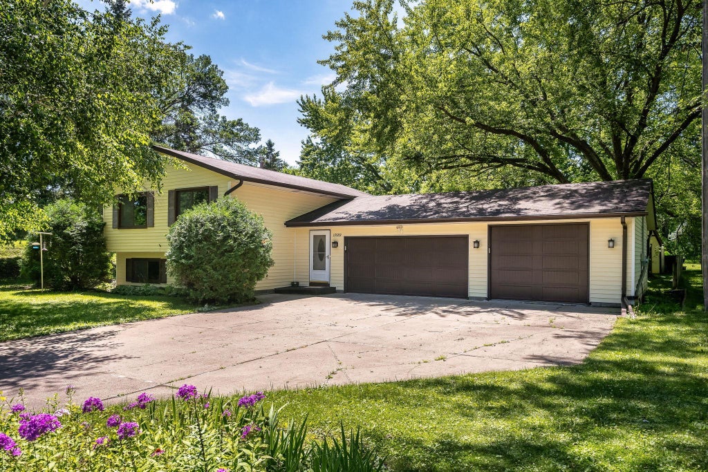 Photo of 13589 67th Place N, Maple Grove, MN 55311 (MLS # 7106521)