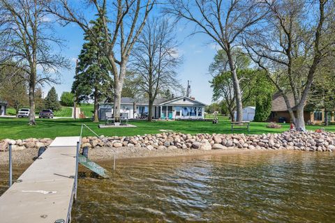 Photo of 5024 Cannon Lake Trail, Faribault, MN 55021 (MLS # 7038264)