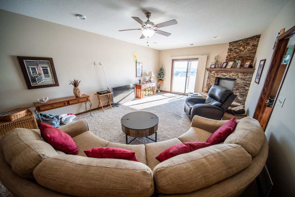 Photo of 2516 Superior Ln NW Ln, Rochester, MN 55901 (MLS # 6700254)