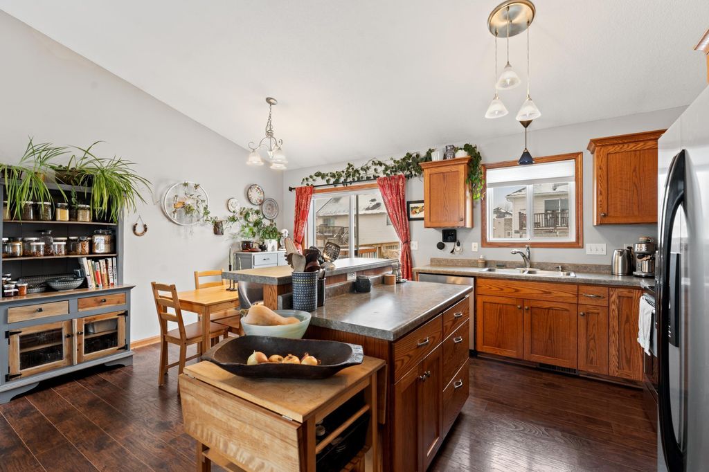 Photo of 6207 Hillsboro Drive NW, Rochester, MN 55901 (MLS # 7008394)