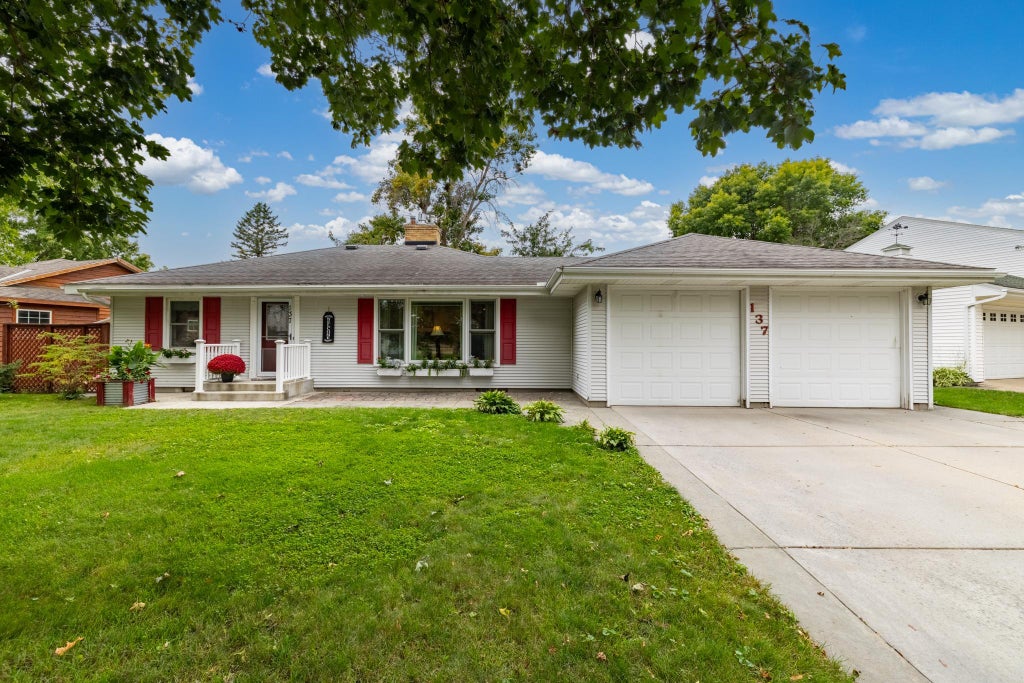 Photo of 137 N Morningside Drive, Le Sueur, MN 56058 (MLS # 7142262)