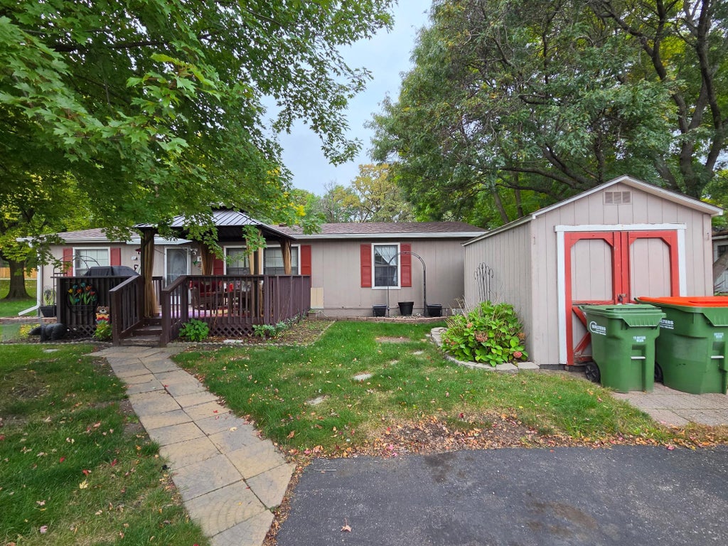 Photo of 9512 W Sandpiper Drive, Blaine, MN 55434 (MLS # 7154876)