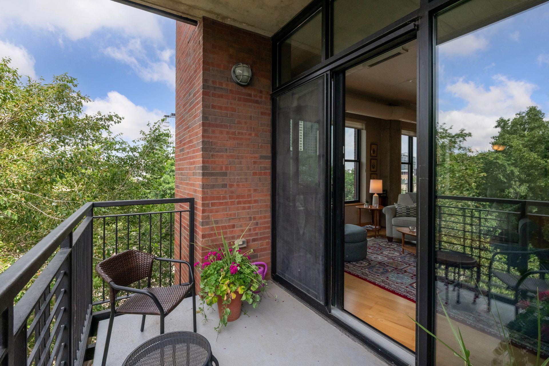 150 2nd Street NE B302