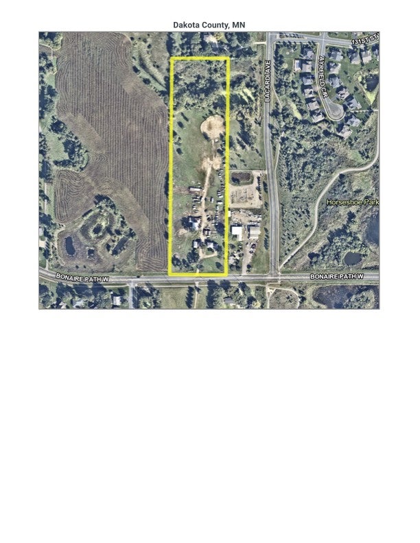 2067 Bonaire Path W