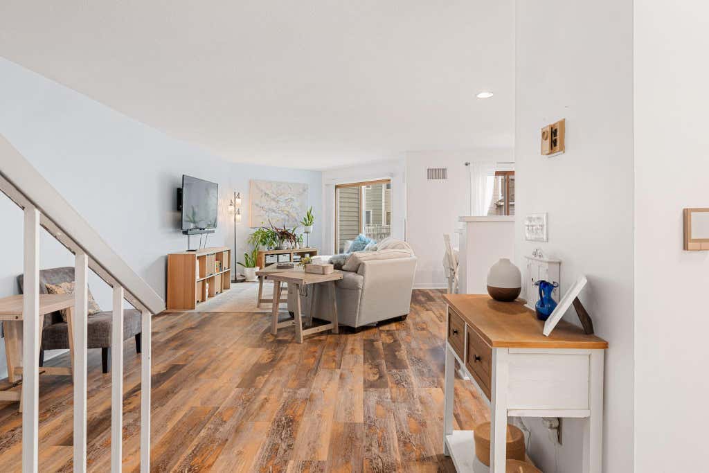 Photo of 1392 Carling Drive #305, Saint Paul, MN 55108 (MLS # 7127132)