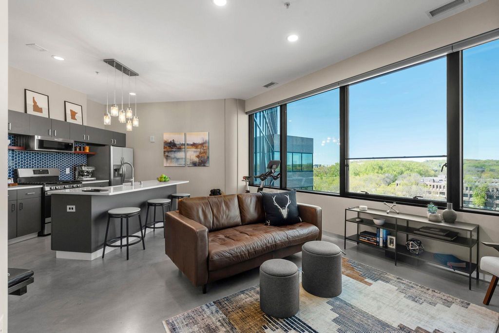 Photo of 5601 Smetana Drive #618, Minnetonka, MN 55343 (MLS # 7069981)