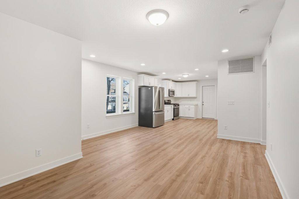 Photo of 1195 Bush Avenue, Saint Paul, MN 55106 (MLS # 7036597)