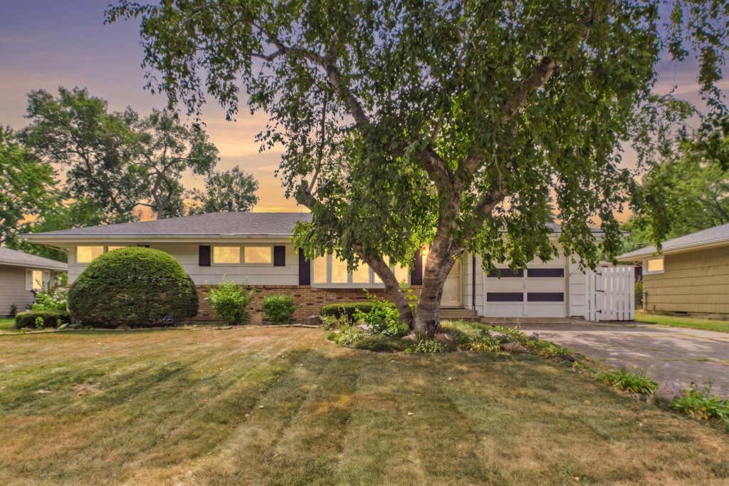 Photo of 1761 Emerald Drive, New Brighton, MN 55112 (MLS # 7129729)