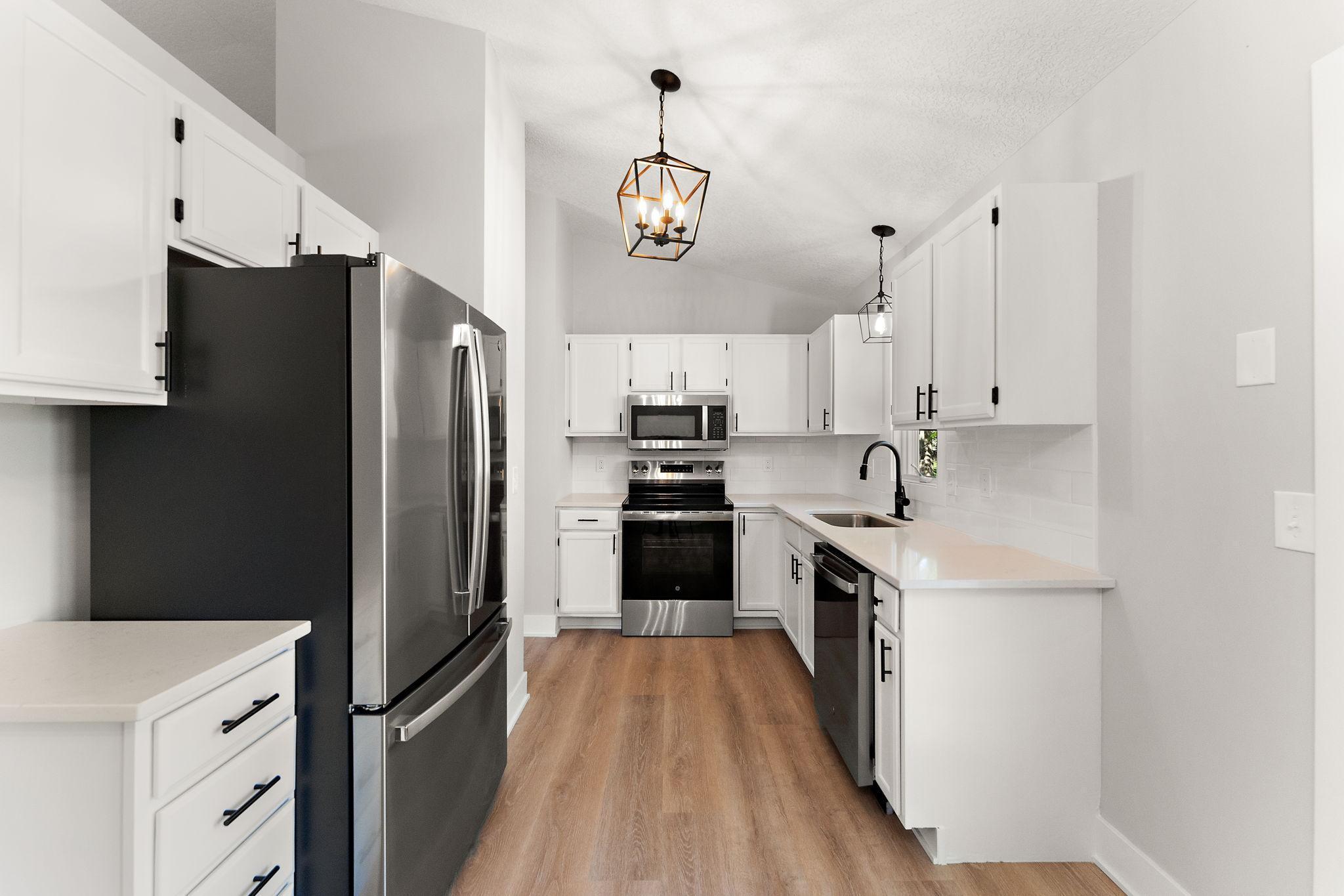 10630 166th Street W