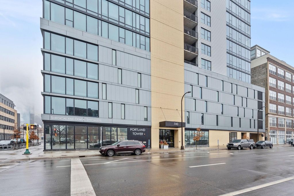 Photo of 740 Portland Avenue #906, Minneapolis, MN 55415 (MLS # 7024402)