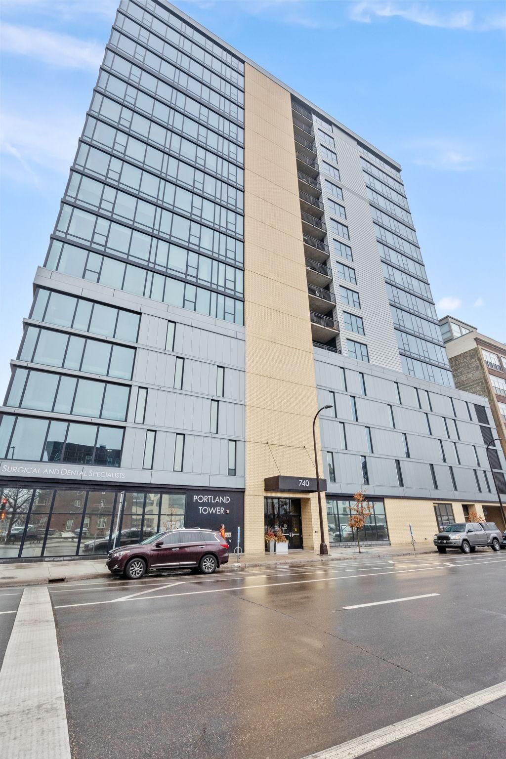 Photo of 740 Portland Avenue #906, Minneapolis, MN 55415 (MLS # 7024402)