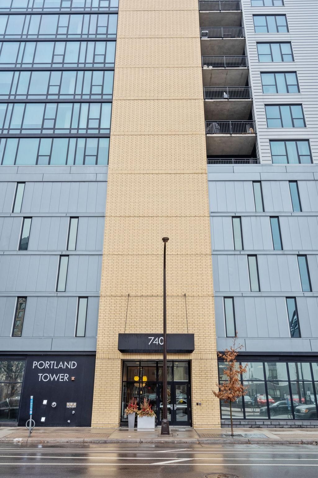 Photo of 740 Portland Avenue #906, Minneapolis, MN 55415 (MLS # 7024402)
