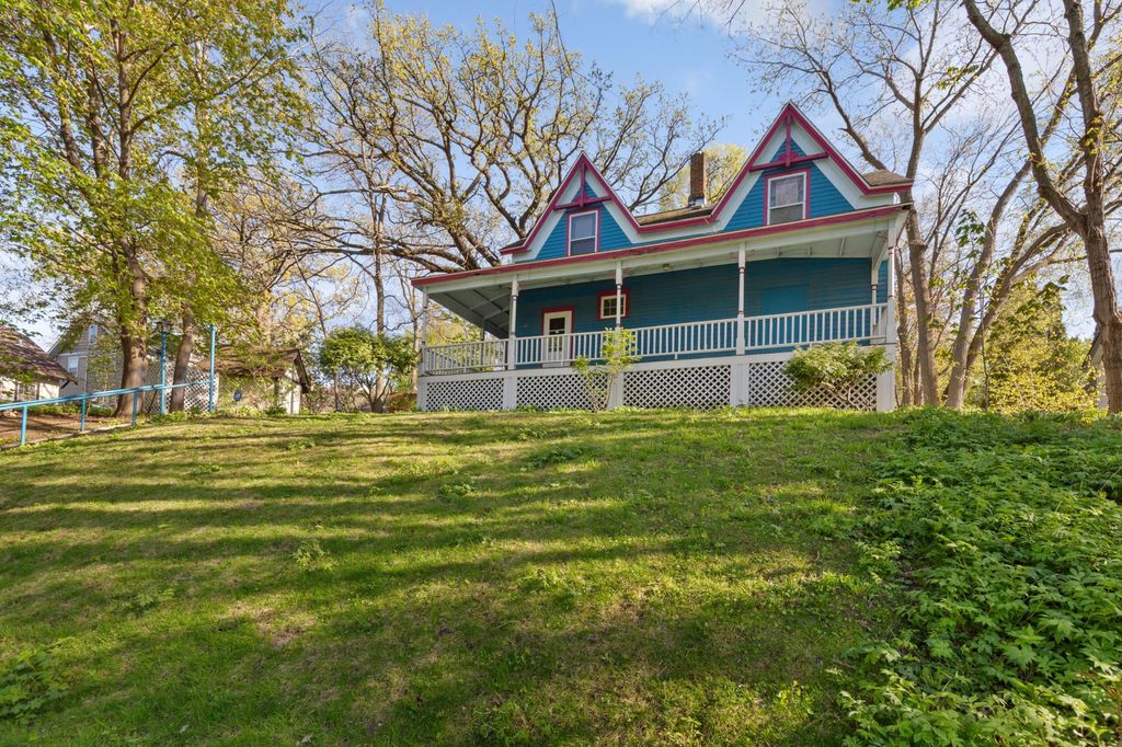 Photo of 415 Division Street W, Faribault, MN 55021 (MLS # 7070772)