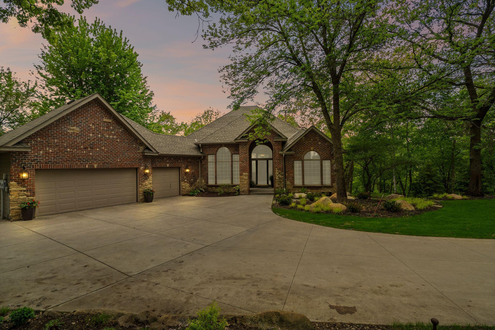 9455 Livery Lane
