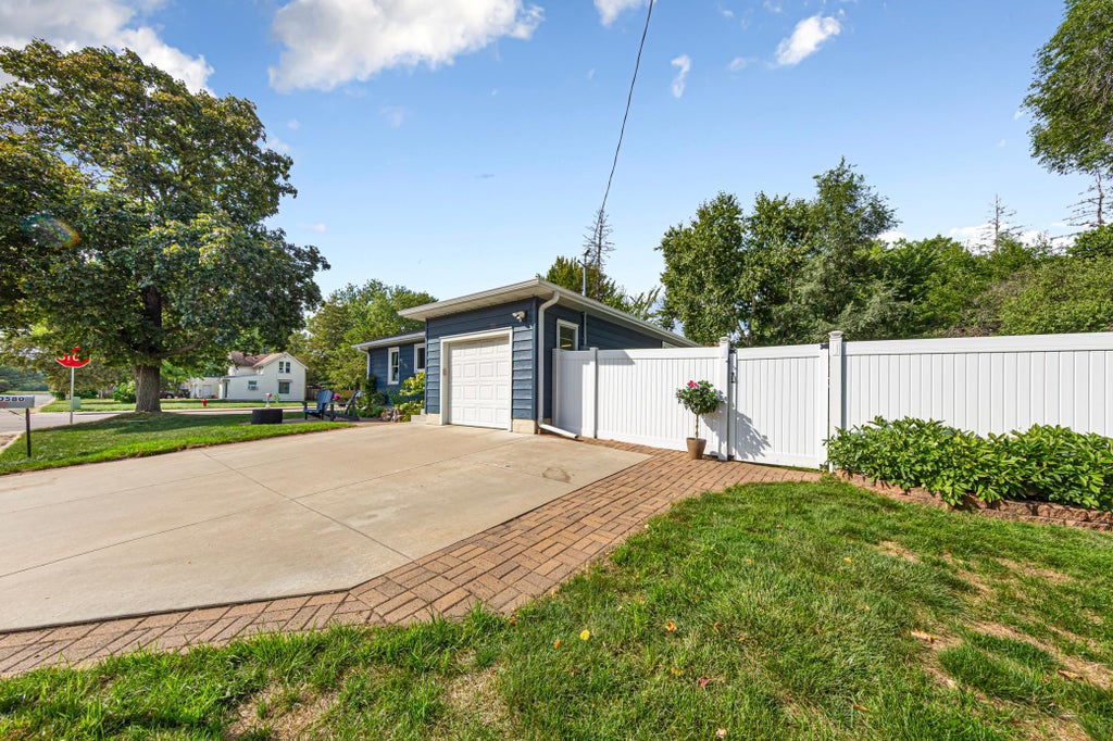Photo of 20580 Holyoke Avenue, Lakeville, MN 55044 (MLS # 7137404)