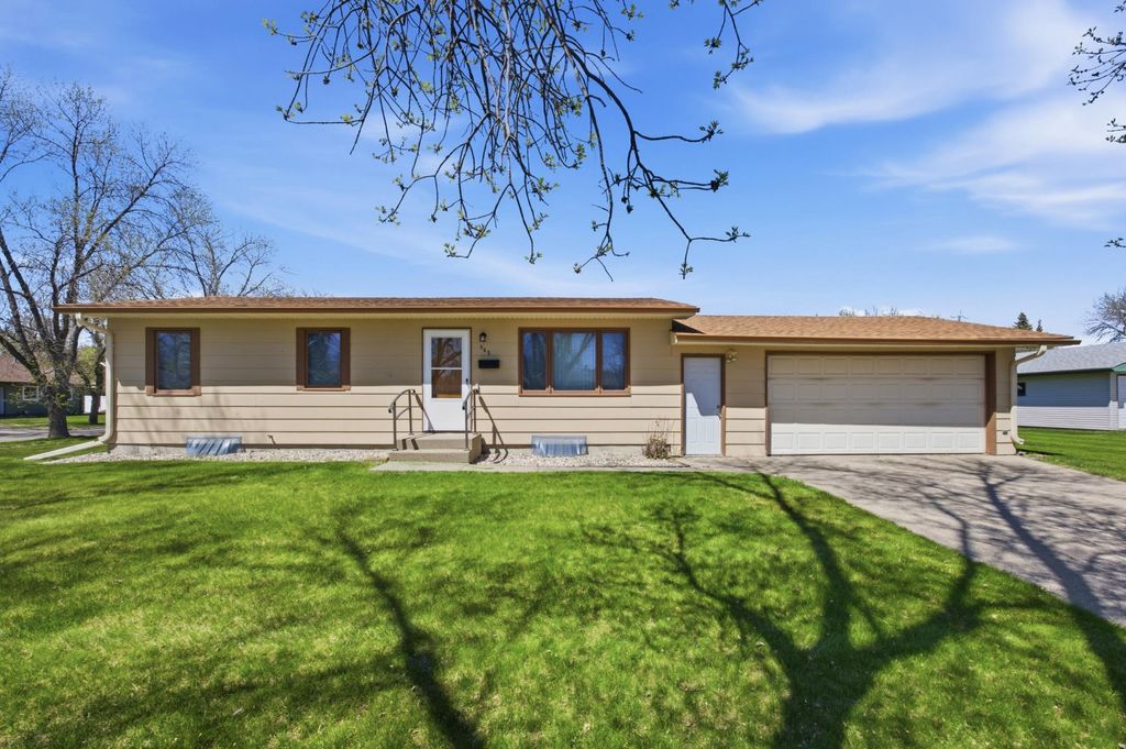 Photo of 302 10th Avenue E, West Fargo, ND 58078 (MLS # 7071669)