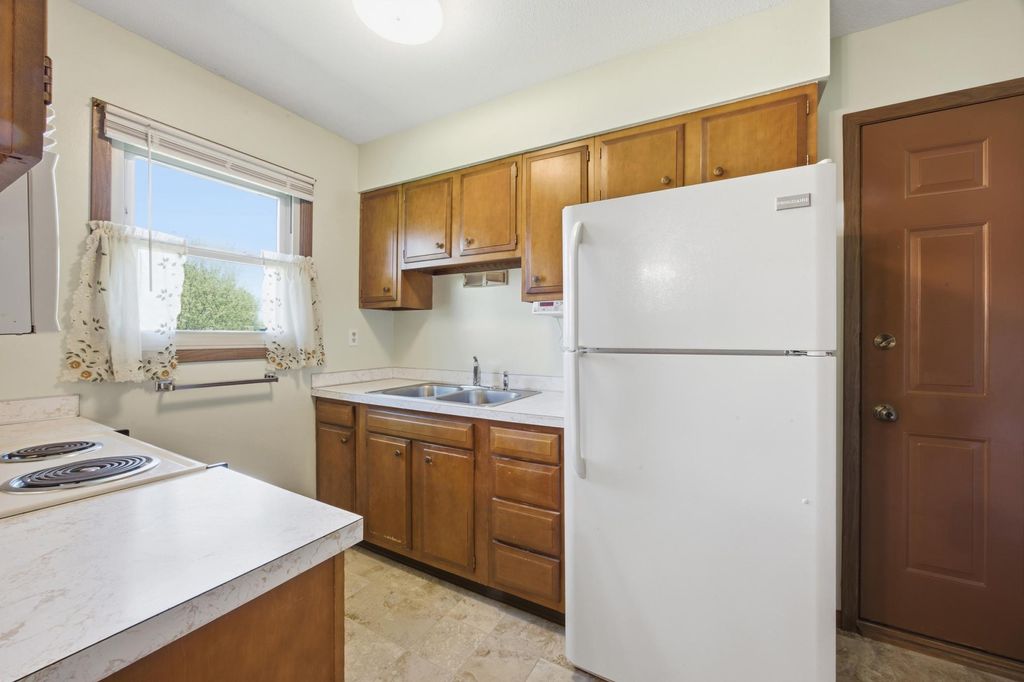 Photo of 302 10th Avenue E, West Fargo, ND 58078 (MLS # 7071669)