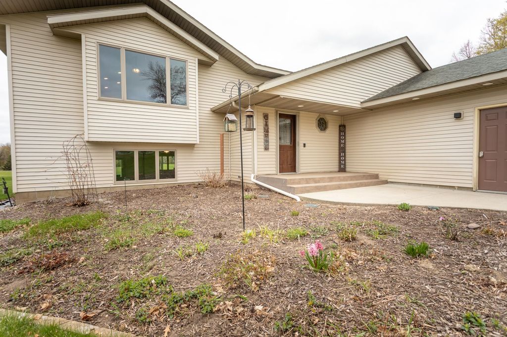 Photo of 4701 Country Shores SW, Alexandria, MN 56308 (MLS # 7069507)
