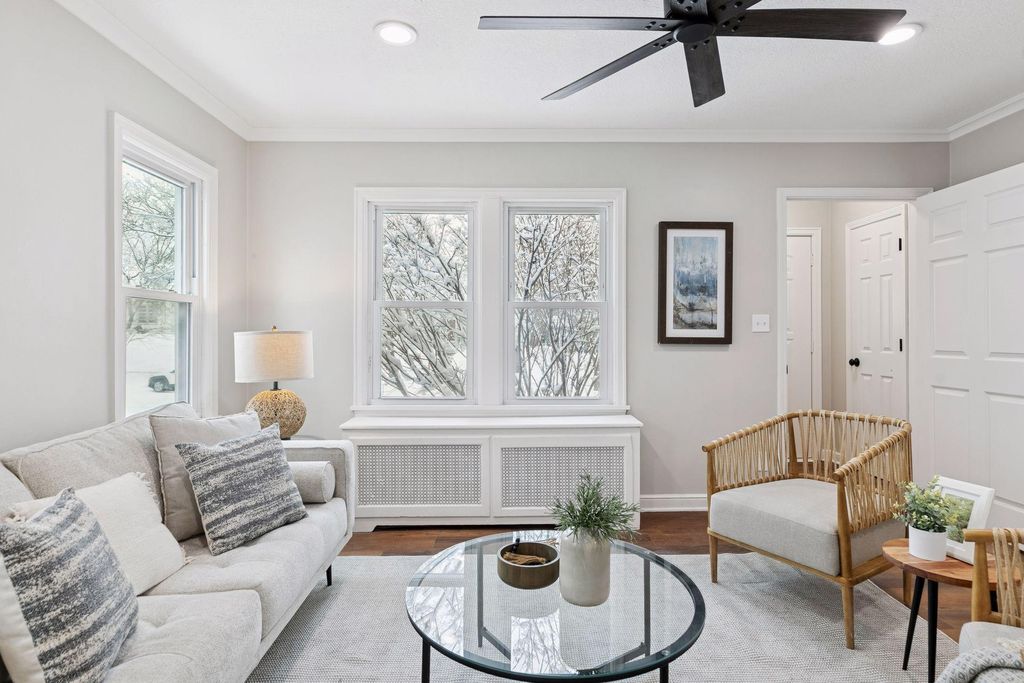 Photo of 1497 Margaret Street, Saint Paul, MN 55106 (MLS # 7024125)