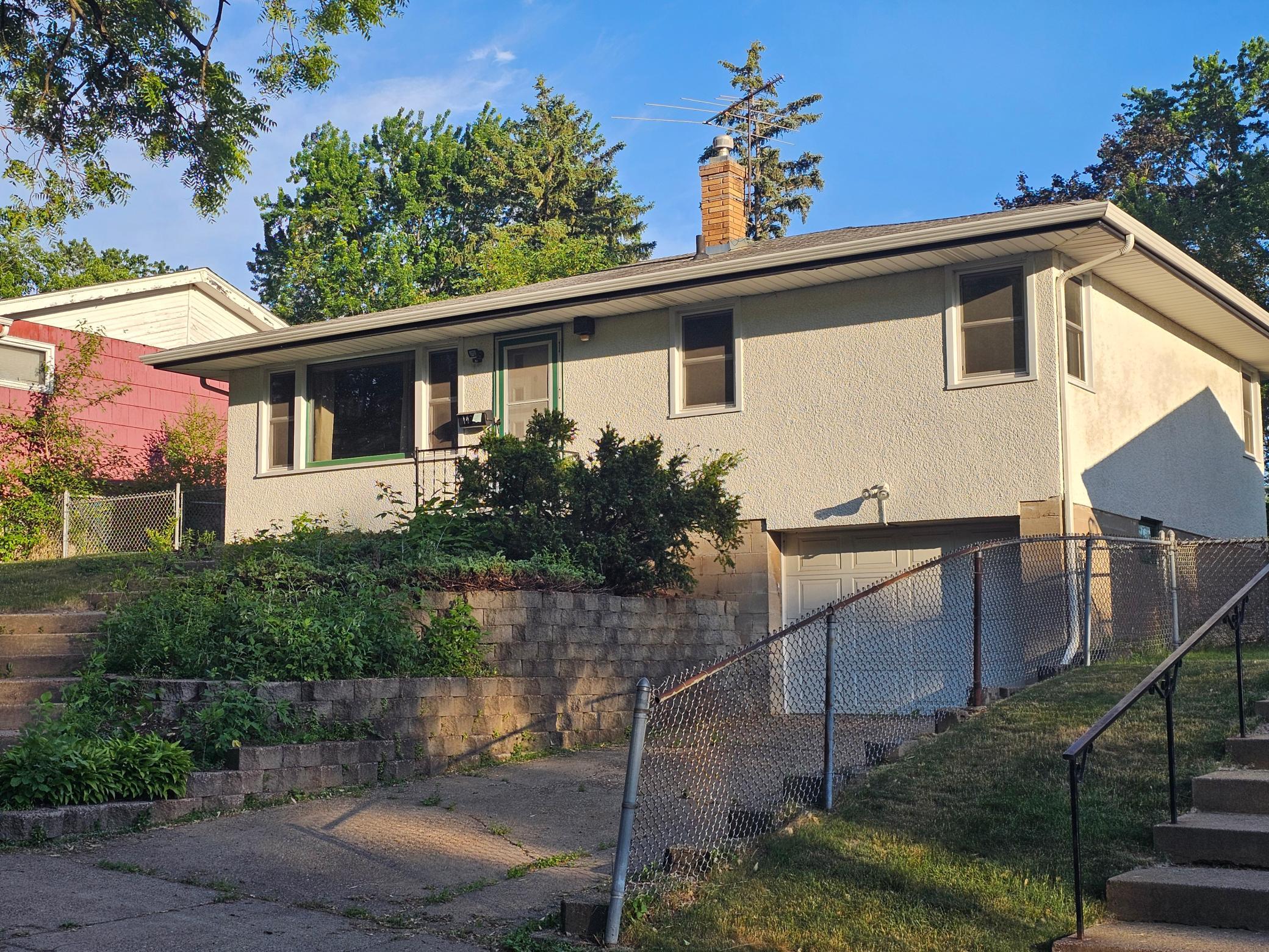 1450 Fremont Avenue