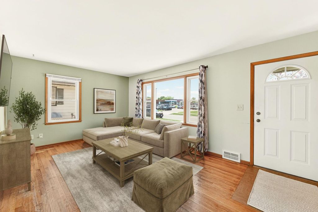 Photo of 2031 17 1/2 Street NW, Rochester, MN 55901 (MLS # 7071737)