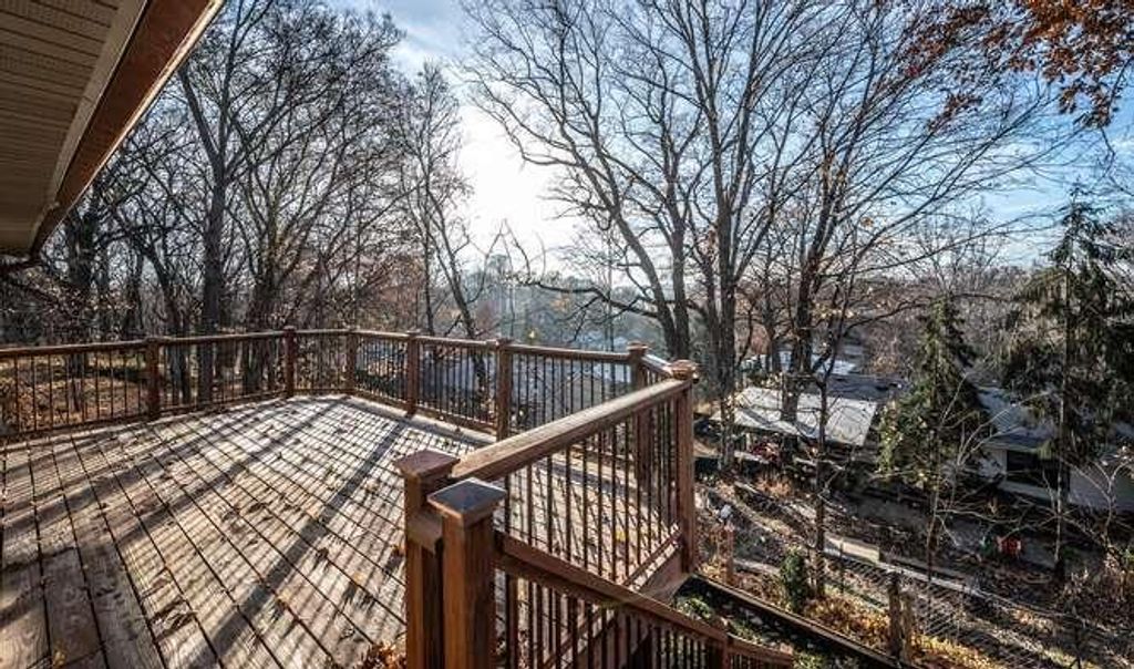 Photo of 4827 Canterbury Road, Mound, MN 55364 (MLS # 6823182)