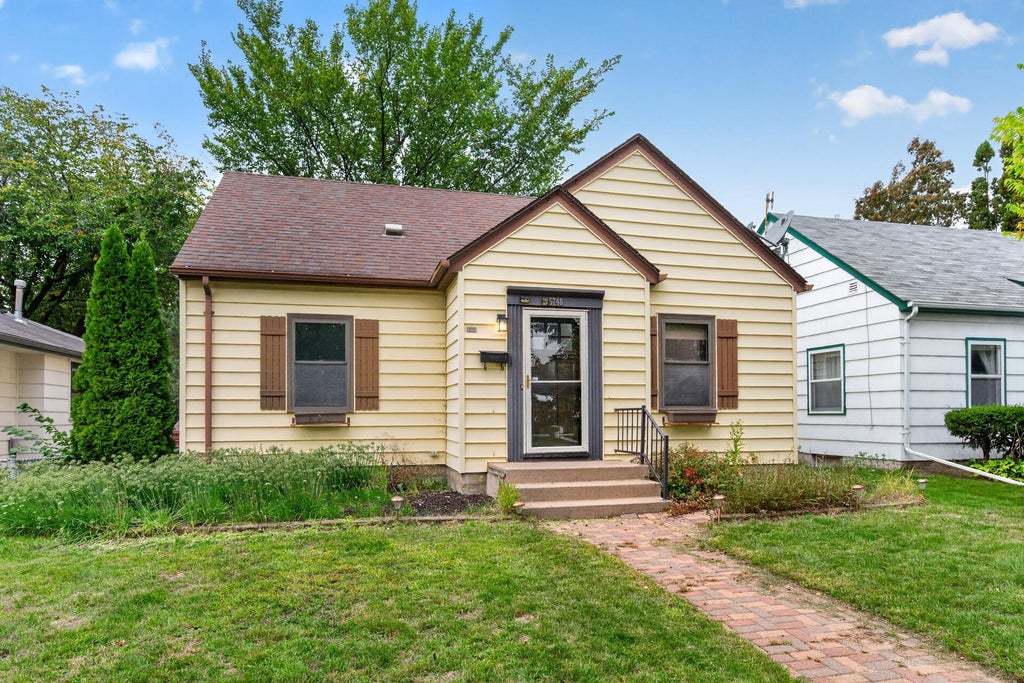 Photo of 5740 22nd Avenue S, Minneapolis, MN 55417 (MLS # 7141038)