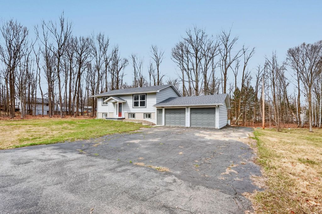 Photo of 814 Rogers Avenue, Grand Rapids, MN 55744 (MLS # 7063167)