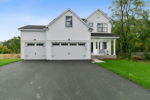 2860 Victoria Street N Roseville MN 55113