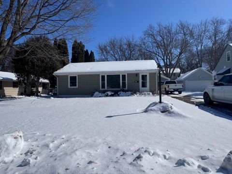 421 Jefferson Avenue S Hopkins MN 55343