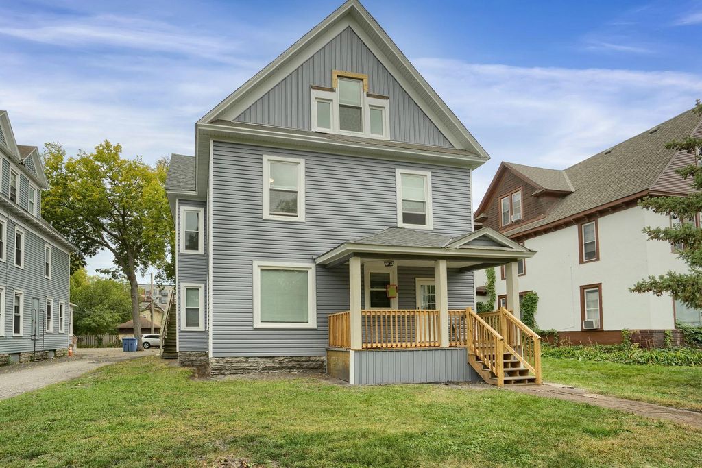 Photo of 1316 7th Street SE, Minneapolis, MN 55414 (MLS # 7025444)