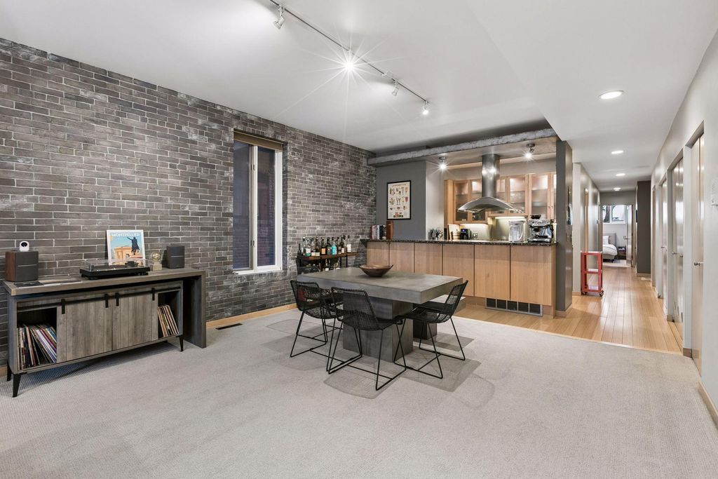 Photo of 561 Laurel Avenue #1, Saint Paul, MN 55102 (MLS # 7080939)