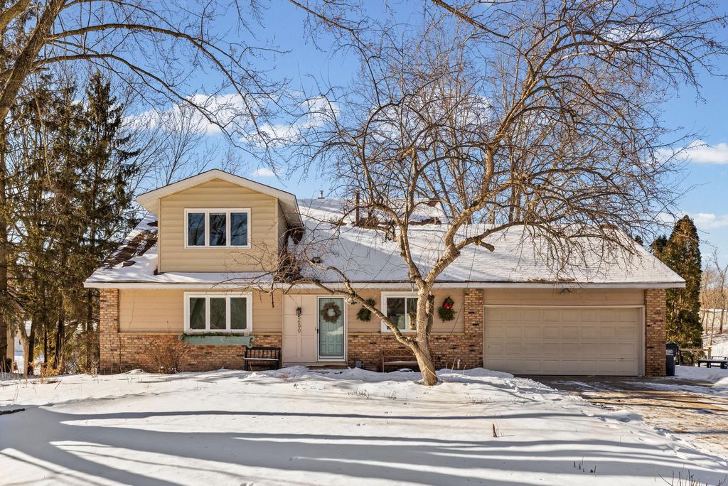 Photo of 5690 136th Street Court, Apple Valley, MN 55124 (MLS # 6800092)