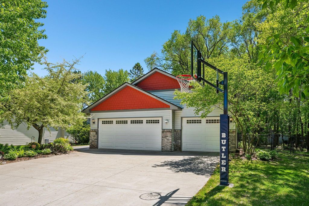 Photo of 400 Coyote Trail, Circle Pines, MN 55014 (MLS # 7079590)