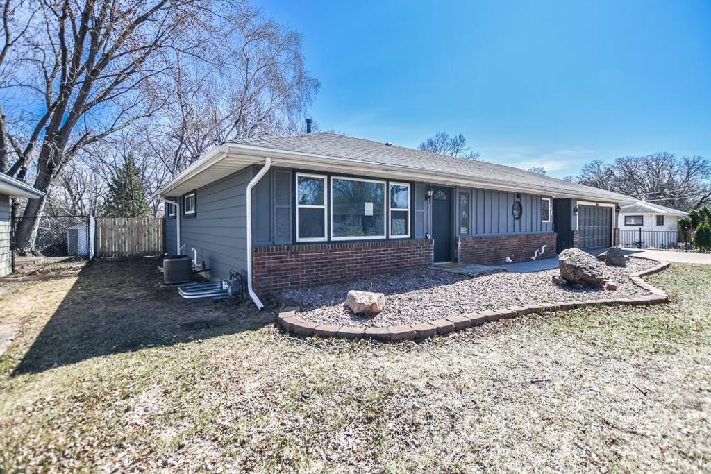 Photo of 6611 Mckinley Street NE, Fridley, MN 55432 (MLS # 7047999)